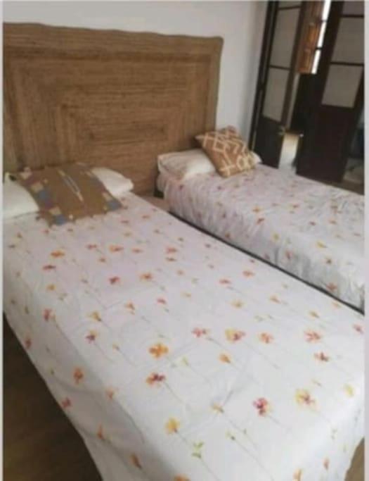 Villa La Casina Roja - Santolaya De Cabranes à Arboleya Extérieur photo