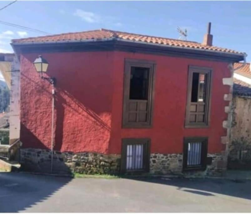 Villa La Casina Roja - Santolaya De Cabranes à Arboleya Extérieur photo