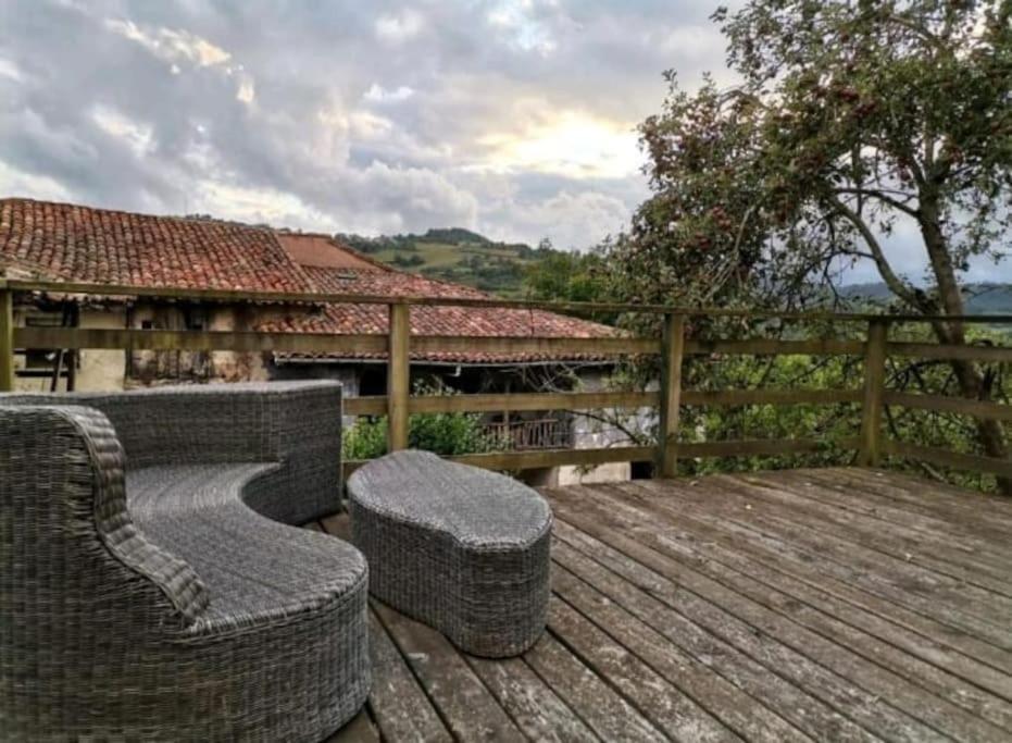 Villa La Casina Roja - Santolaya De Cabranes à Arboleya Extérieur photo