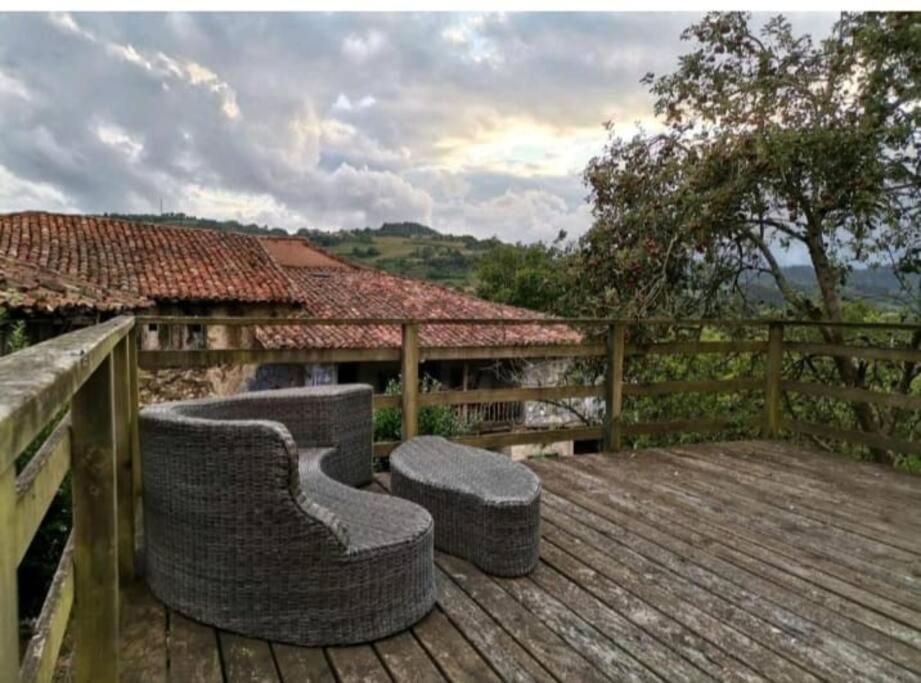 Villa La Casina Roja - Santolaya De Cabranes à Arboleya Extérieur photo